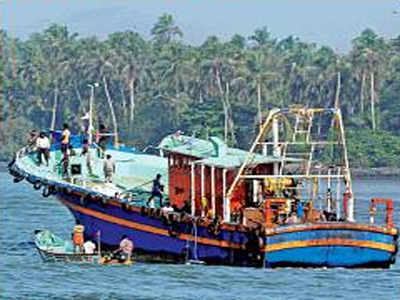port fishing Yachts Fishing Boats
